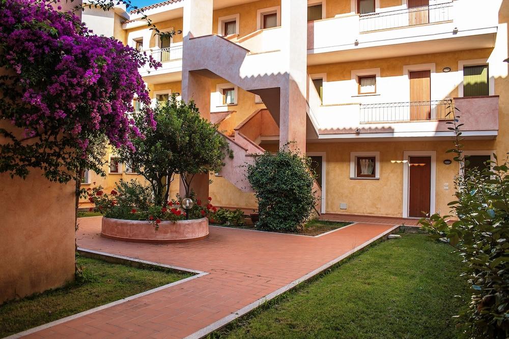 Residence Olimpo Santa Teresa Gallura Extérieur photo